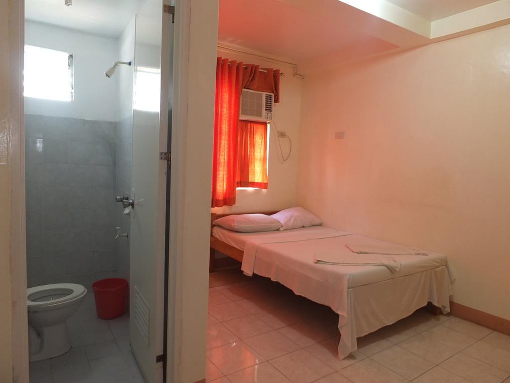 Constrell Pension House Città di Tagbilaran Esterno foto