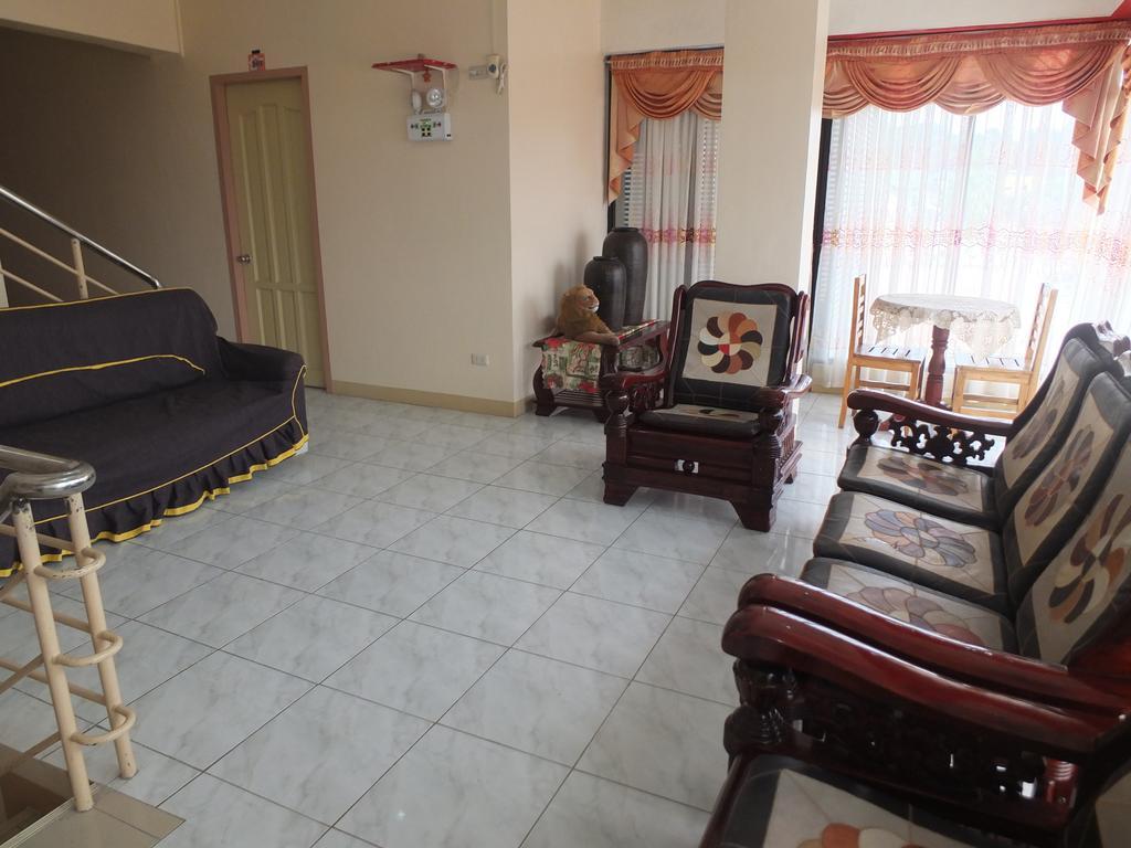 Constrell Pension House Città di Tagbilaran Esterno foto