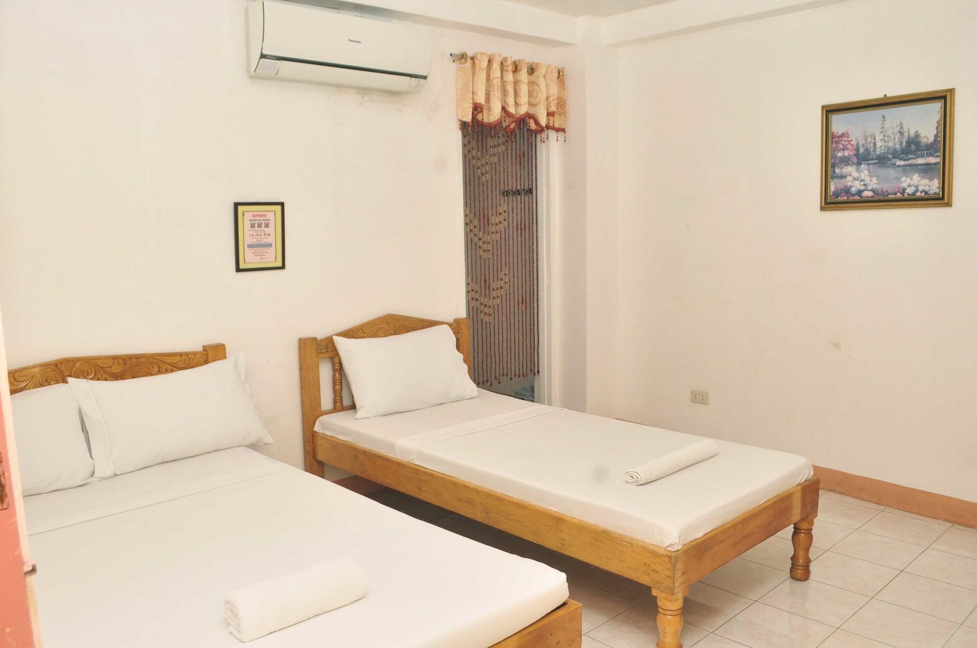 Constrell Pension House Città di Tagbilaran Esterno foto
