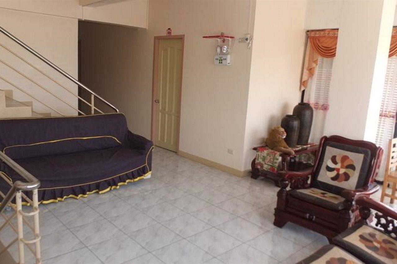 Constrell Pension House Città di Tagbilaran Esterno foto