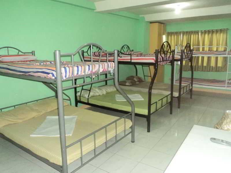 Constrell Pension House Città di Tagbilaran Esterno foto
