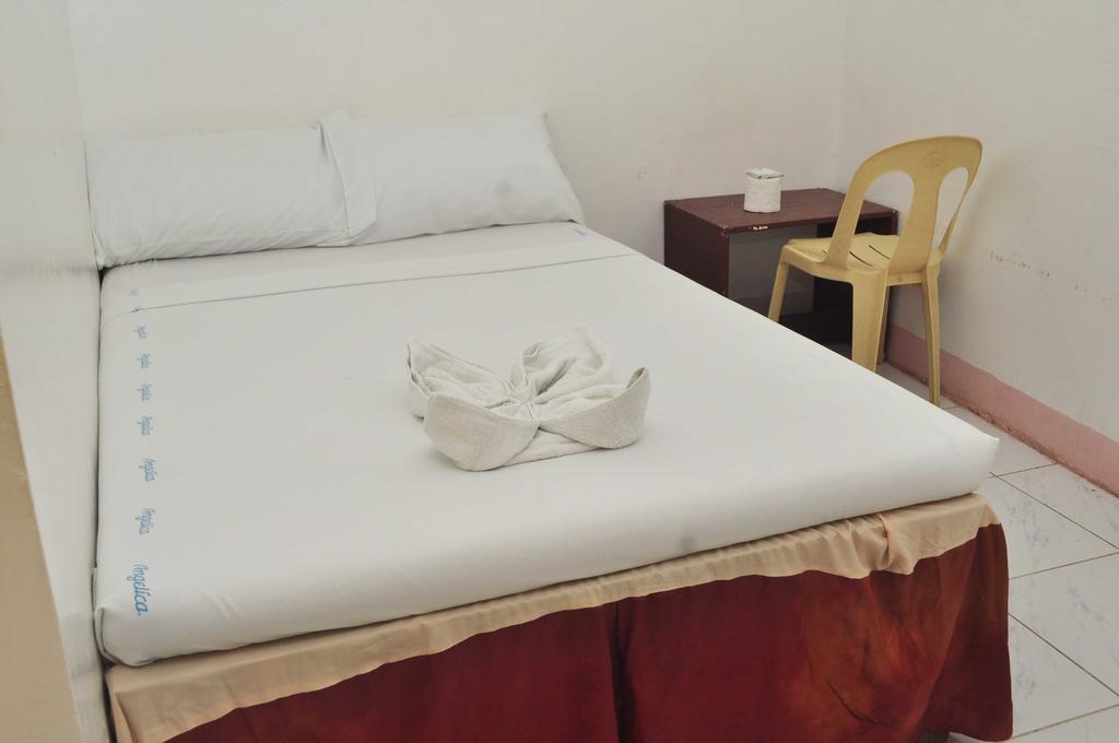 Constrell Pension House Città di Tagbilaran Esterno foto