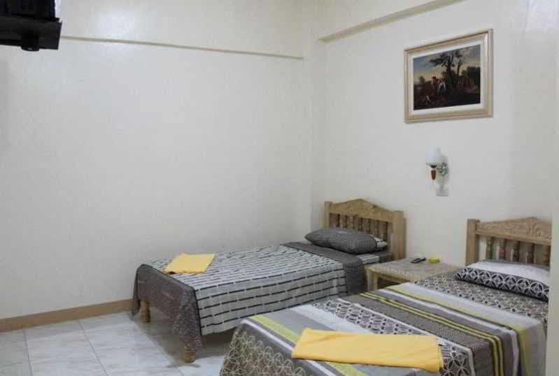 Constrell Pension House Città di Tagbilaran Esterno foto