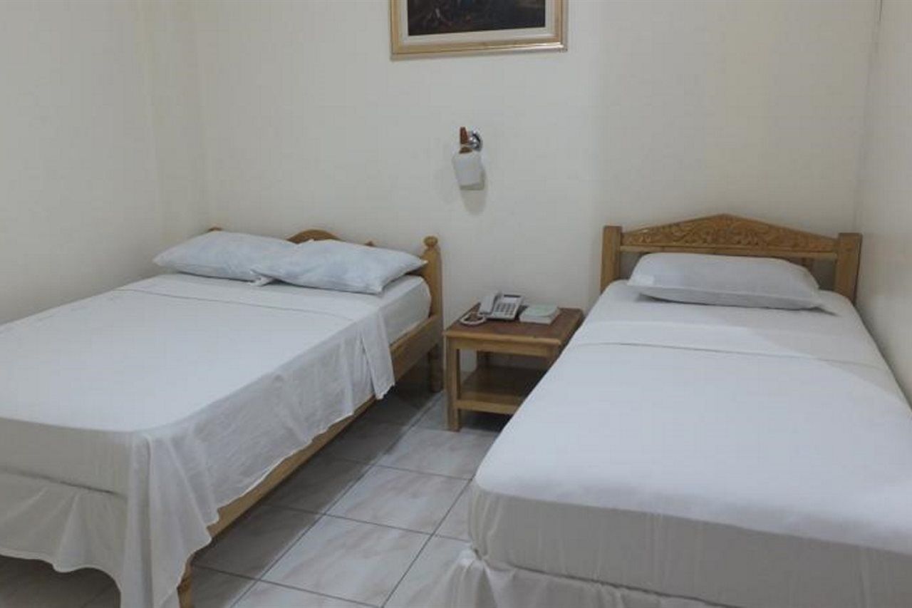 Constrell Pension House Città di Tagbilaran Esterno foto